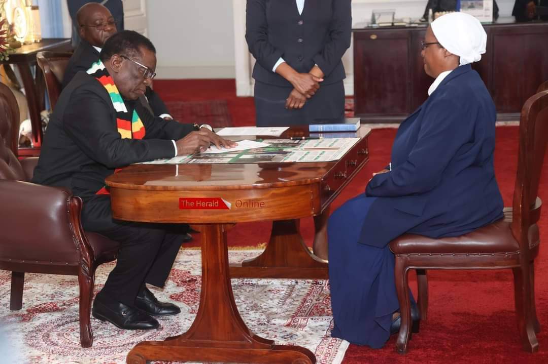 HARARE – His Excellency, President Emmerson Mnangagwa, has sworn in the members of the Zimbabwe Independent Complaints Commission (ZICC).