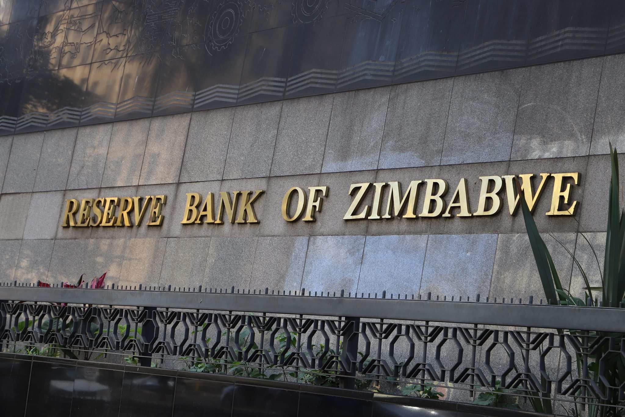 Zimbabwe’s Economy on Track: MPC Maintains Tight Monetary Policy