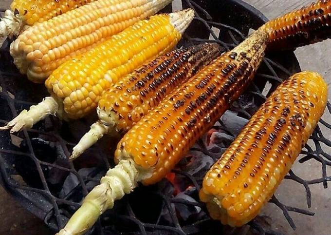 Roasted Maize Cobs Light Up Corners of the Capital