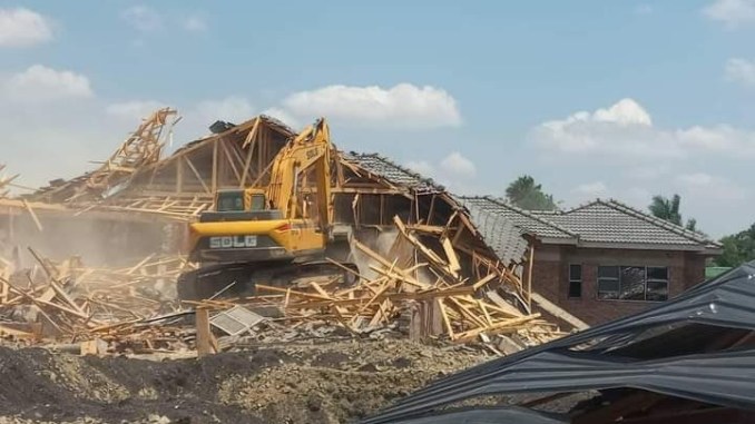 Demolition of houses in Harare Ridgeview.