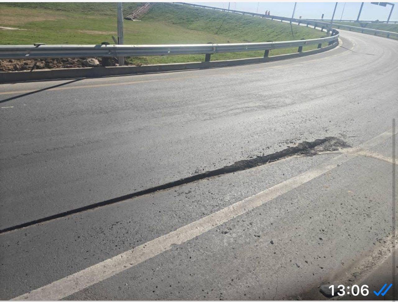 Truck Accident at Trabablas Interchange Causes Infrastructure Damage
