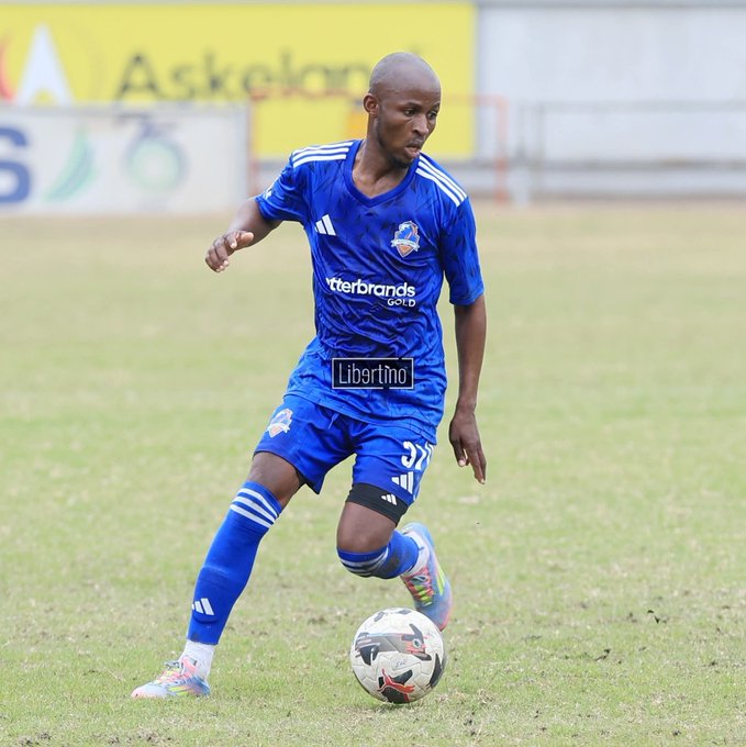 Scottland’s Dzvukamanja Double Downs Highlanders