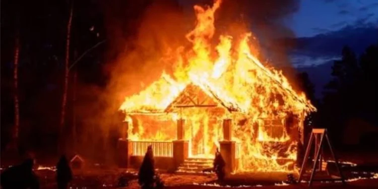 Mvuma Man Jailed Seven Years for Torching Family’s Hut in Chicken Dispute