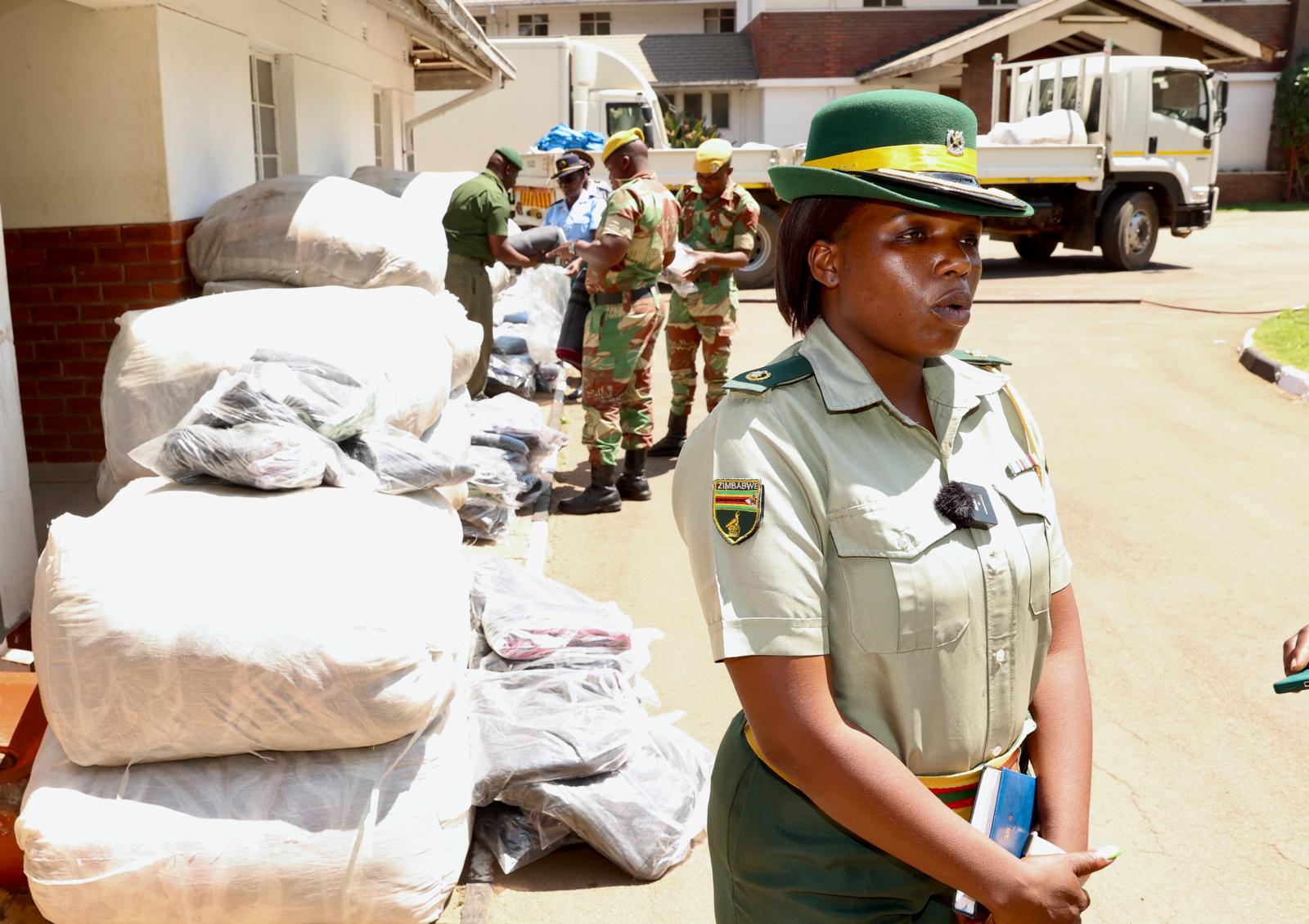 First Lady Donates Blankets to Uniformed Forces and Hospitals Nationwide