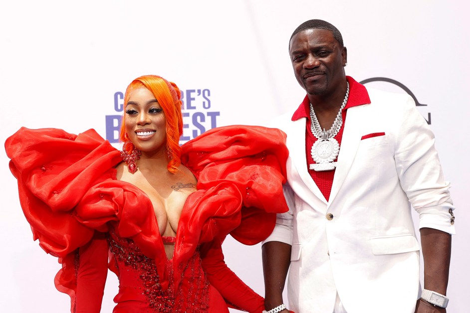 Shock as Akon’s Wife Seeks €100 Million — Court Finds Only $10K in His Account