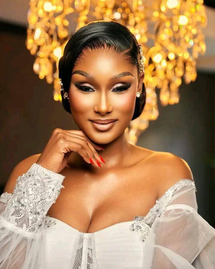 Zimbabwe’s Lyshanda Moyas Begins Miss Universe Quest in Bangkok