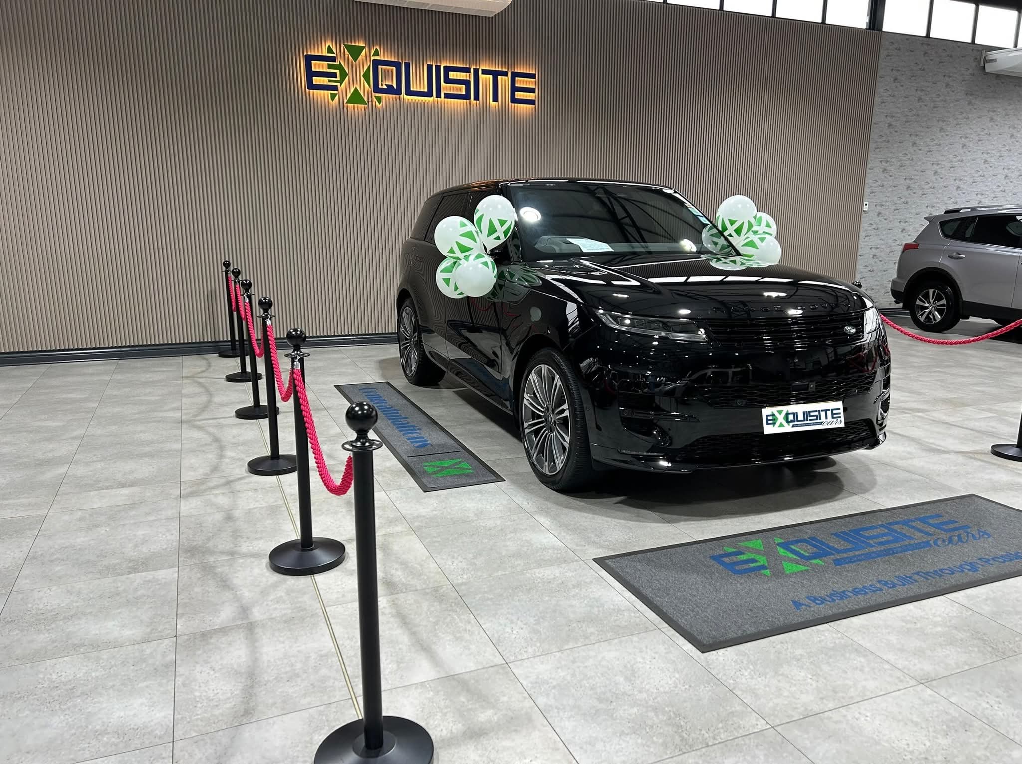 Wicknell Chivayo Gifts Mudiwa Hood 2025 Range Rover for Entrepreneurship and Philanthropy