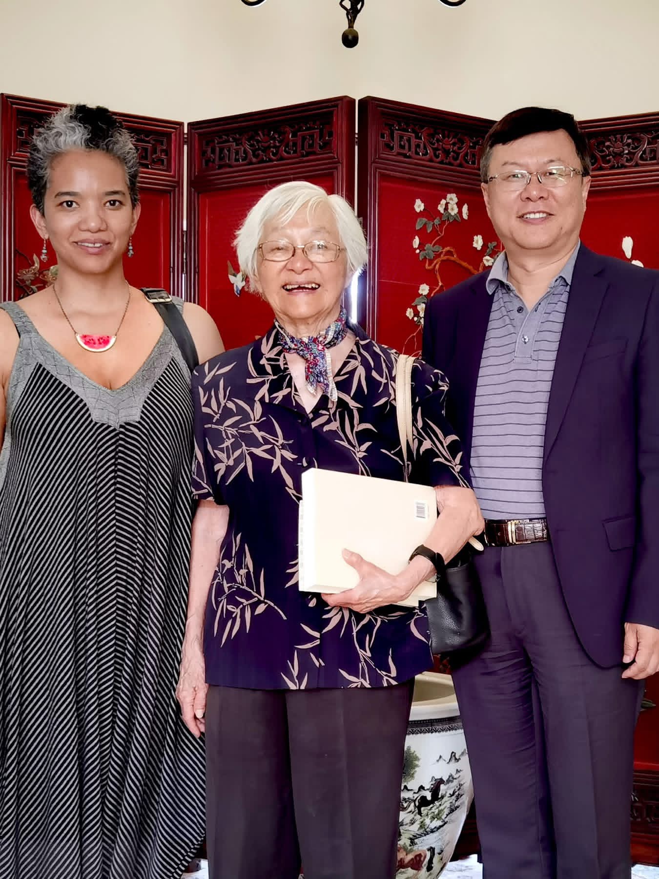 Ambassador Ding Zhou Pays Tribute to Fay Chung’s Legacy in Zimbabwean Education