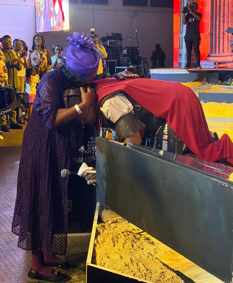 Mahendere Breaks Down at Outcry Experience, Honours Mother with Car Gift