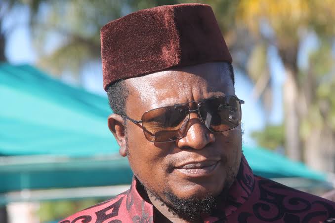 Harisi Zuva reMusikanzwa — Love Must Be Practised Daily : Traditional